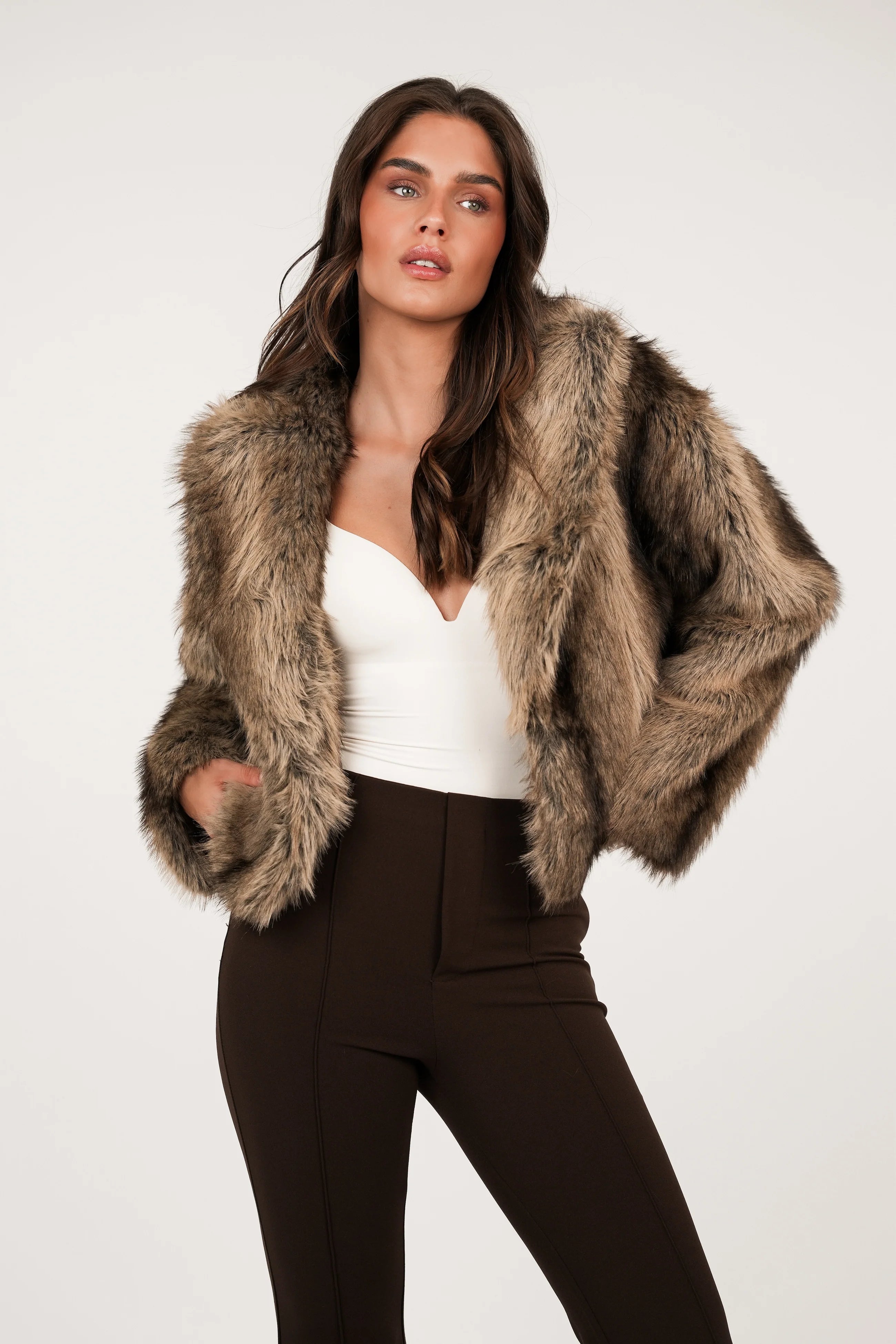 Luxury Cropped Faux Fur Jacket – Elegant & Warm Women's Coat