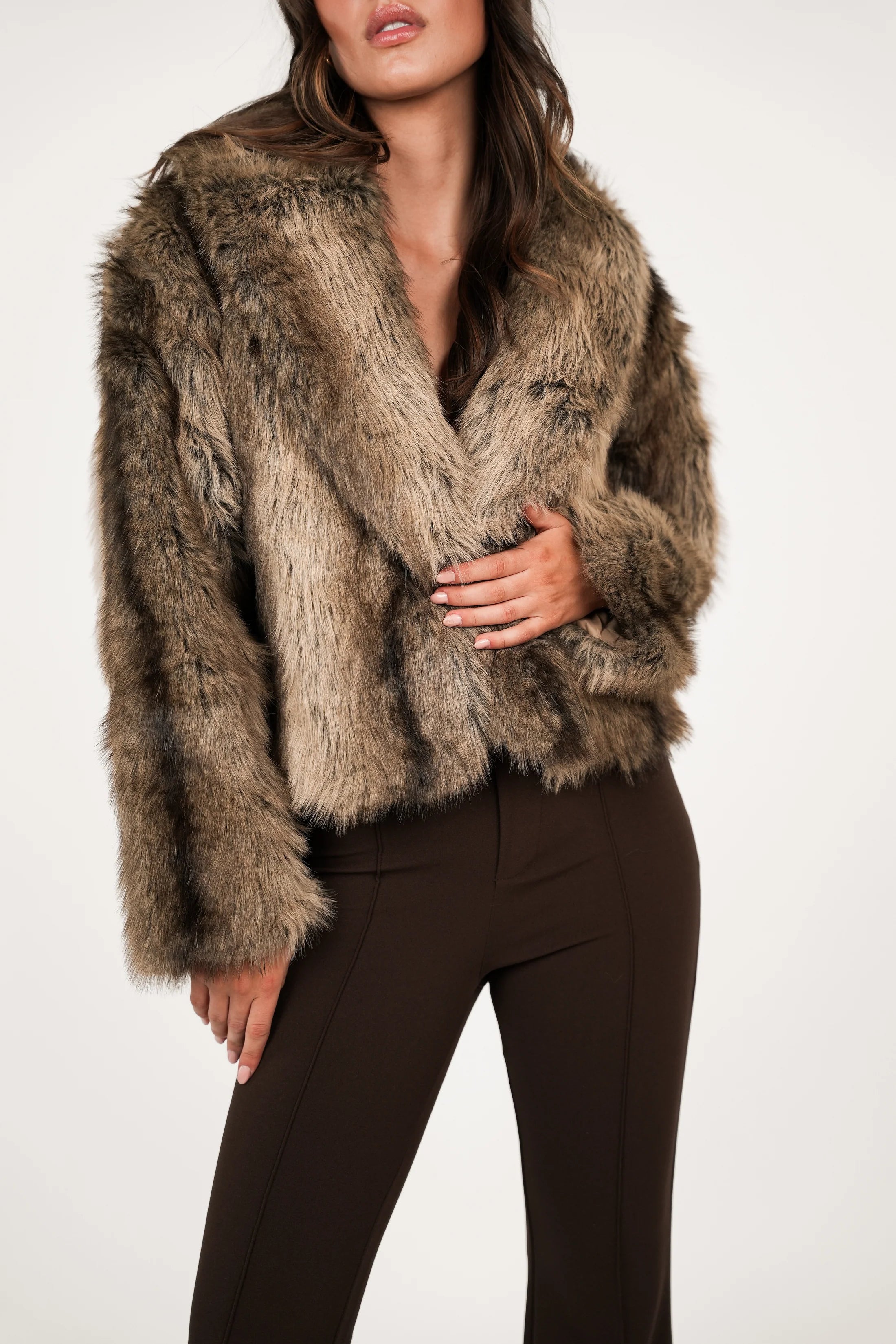 Luxury Cropped Faux Fur Jacket – Elegant & Warm Women's Coat